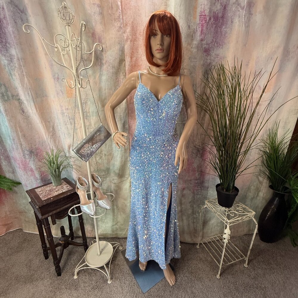 📌Juliet Stunning Fitted Iridescent Sequin Slit Prom - Formal Gown w/ Train